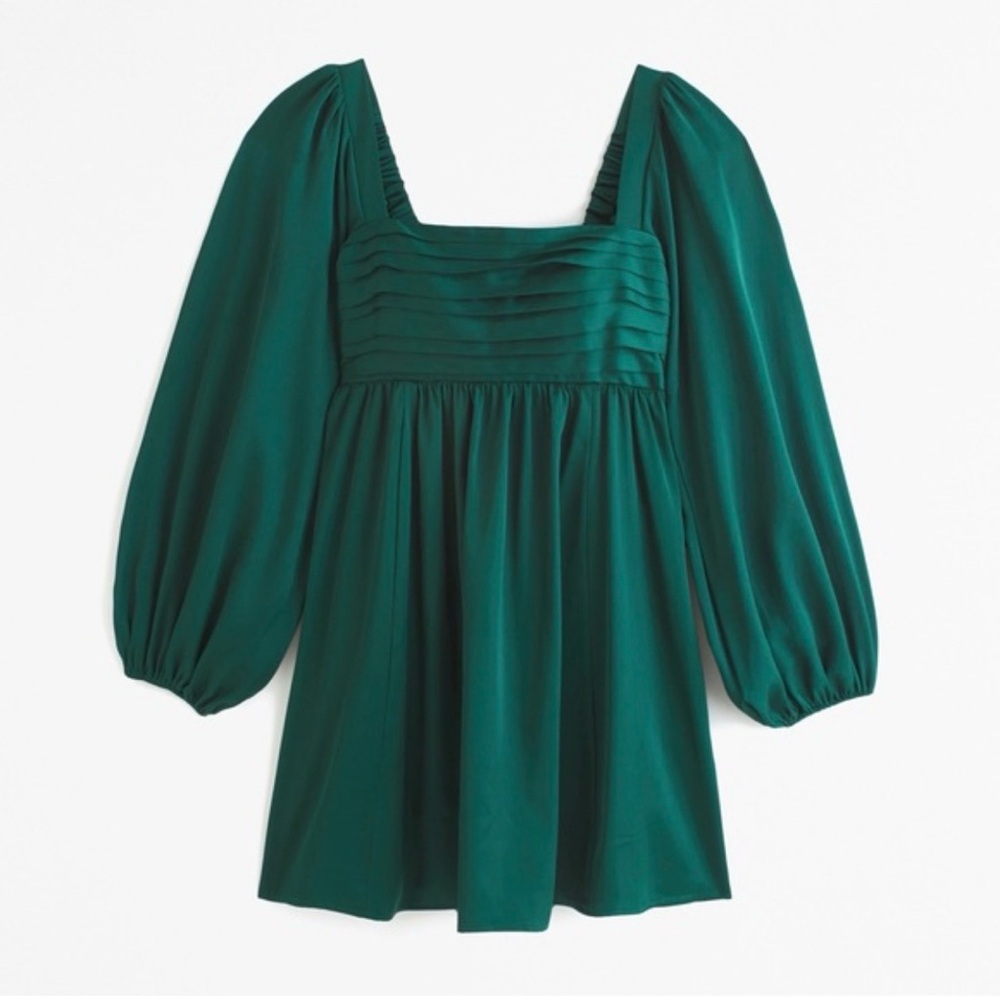 NWT Abercrombie & Fitch Green Emerson Dress - size small